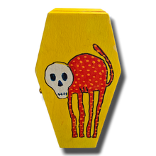 Load image into Gallery viewer, Tomzee Coffins