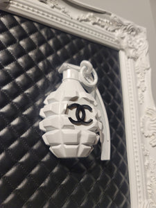 Grenade, Chanel
